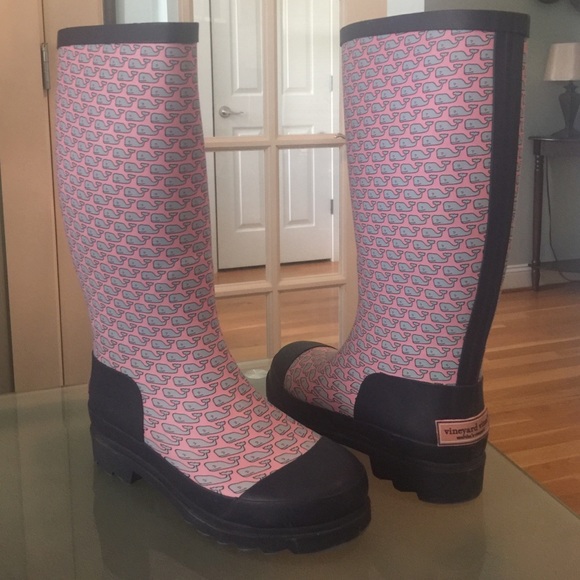 Vineyard Vines size 7, whale rain boots VGC - Picture 1 of 8